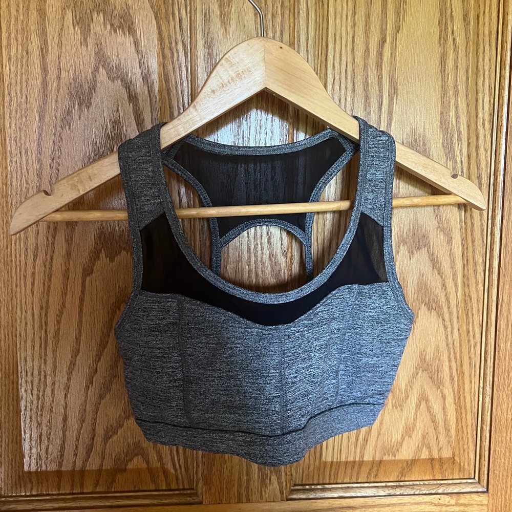 FOREVER 21 Sports Bra